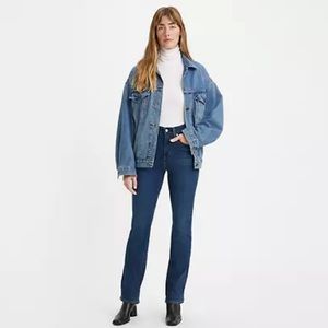 Levi’s 725 High Rise Bootcut Women’s Jeans